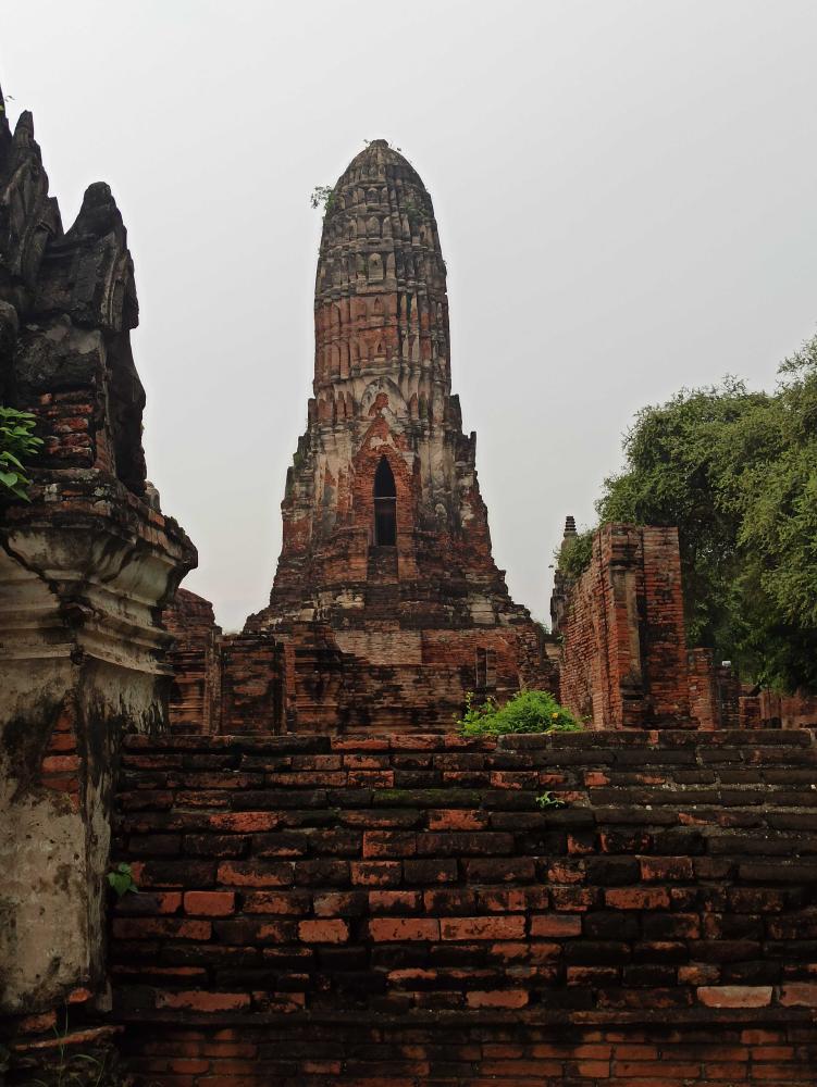 Phra Ti Nang Yen