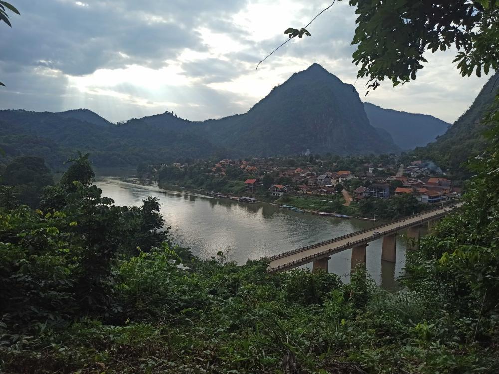Nong Khiaw