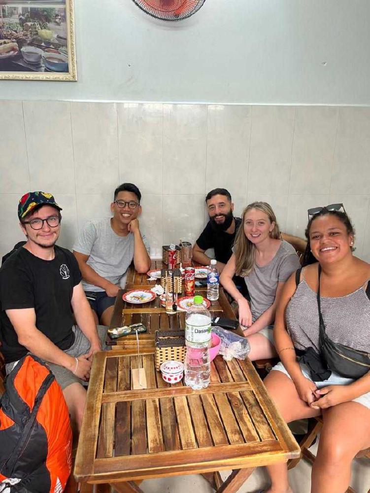 Claire, Joe, Linn, Yuho